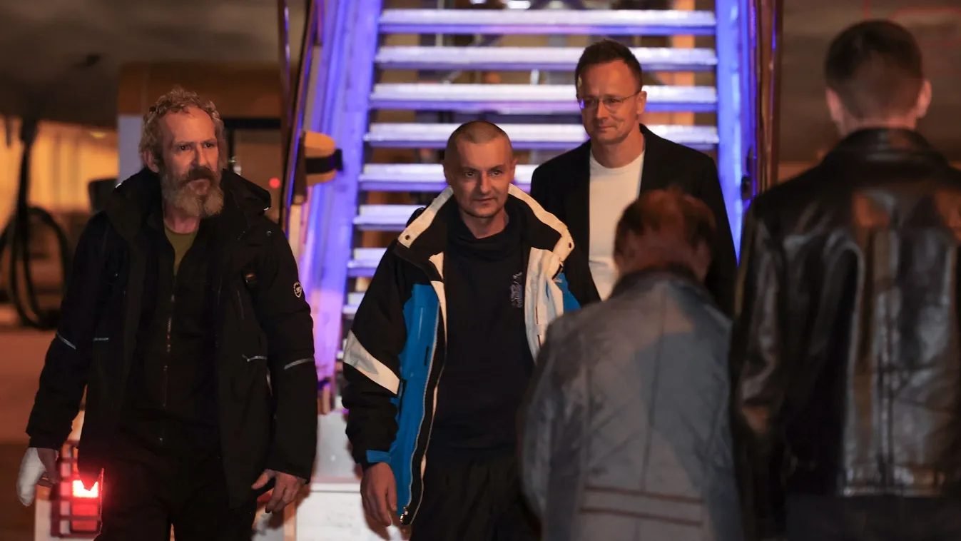 Orbán Viktor: Küldetés teljesítve! – Hazatértek a magyar hadifoglyok