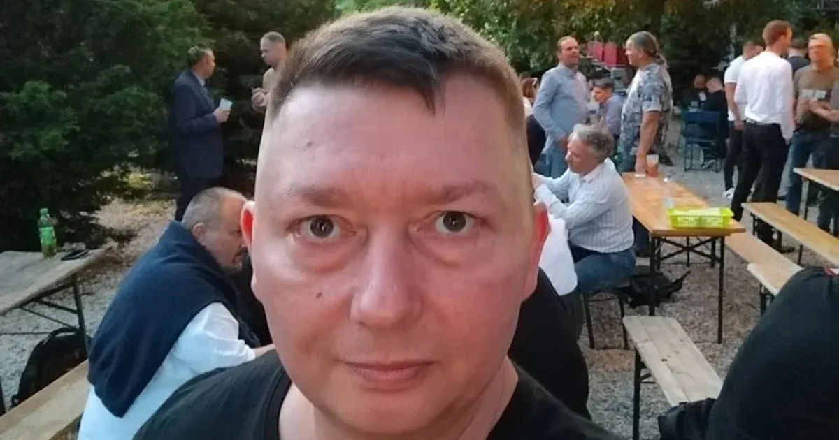 Szakács Istvánt, a Megafon influenszert hajnalban előállították a véleménye miatt