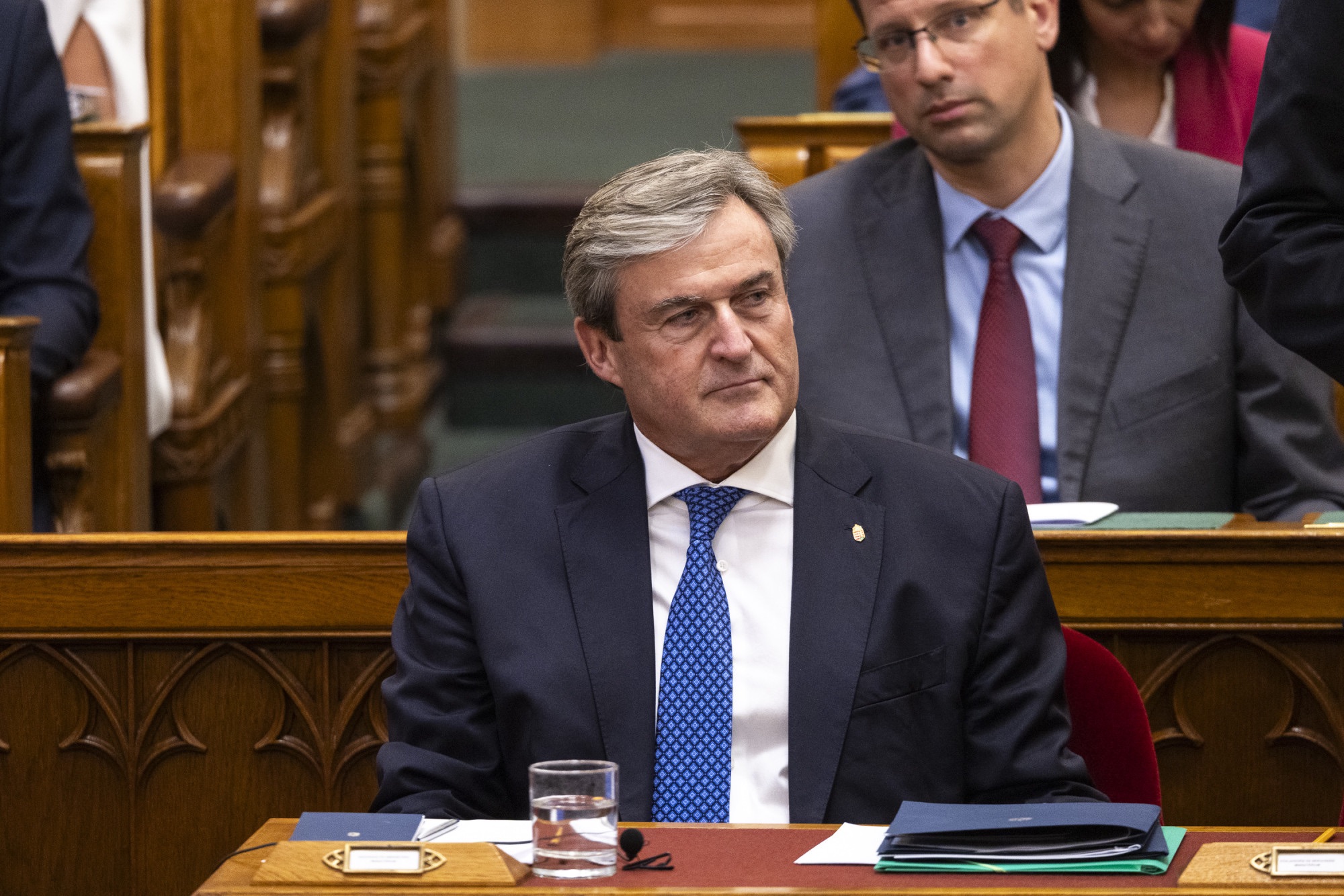 Kapitány István alkalmatlan a miniszteri pozíciójára