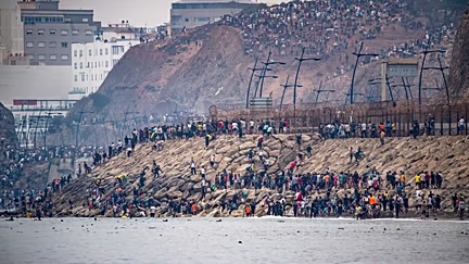 Ceuta-i migrációs incidens: közel 60.000 migráns rohama a spanyol enklávé ellen – egyre nagyobb a nyomás Európa déli határain